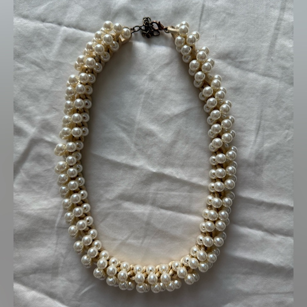 Elegant Pearl Necklace